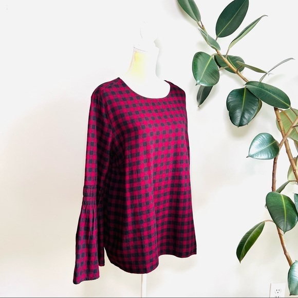 Beach Lunch Lounge Roberta Bell Sleeve Smocked Top - Picture 4 of 8